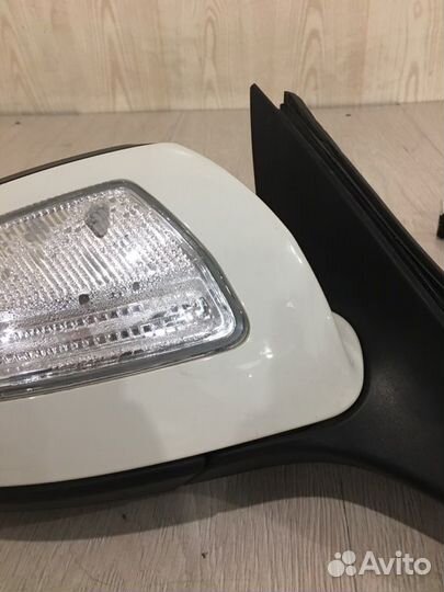 Зеркало заднего вида боковое правое Mercedes Benz