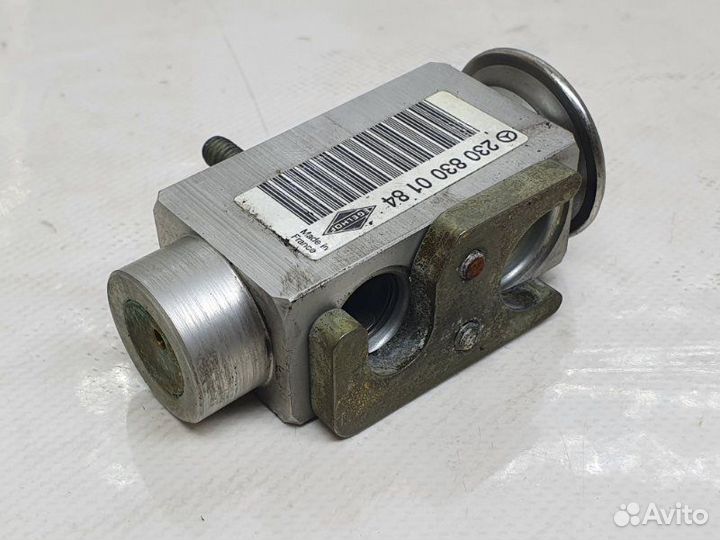 Клапан кондиционера Mercedes-Benz S W220 5.5 2004