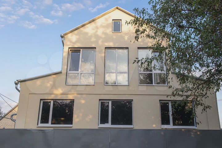 Дом 337 м² на участке 16 сот.