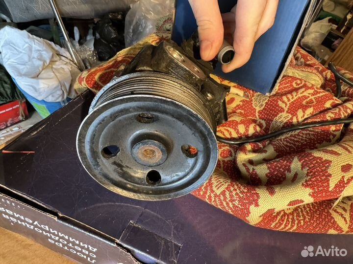 Насос гур Range Rover 3.6D