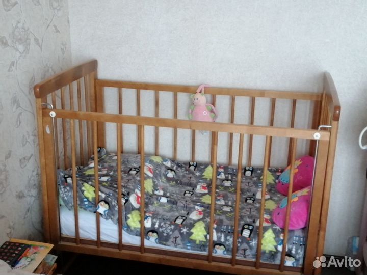 Продам детскую кроватку