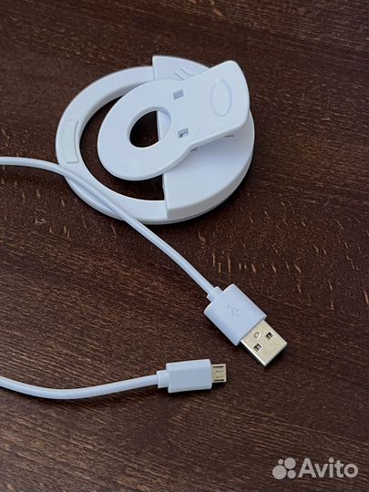 Кольцевая лампа на смартфон для селфи