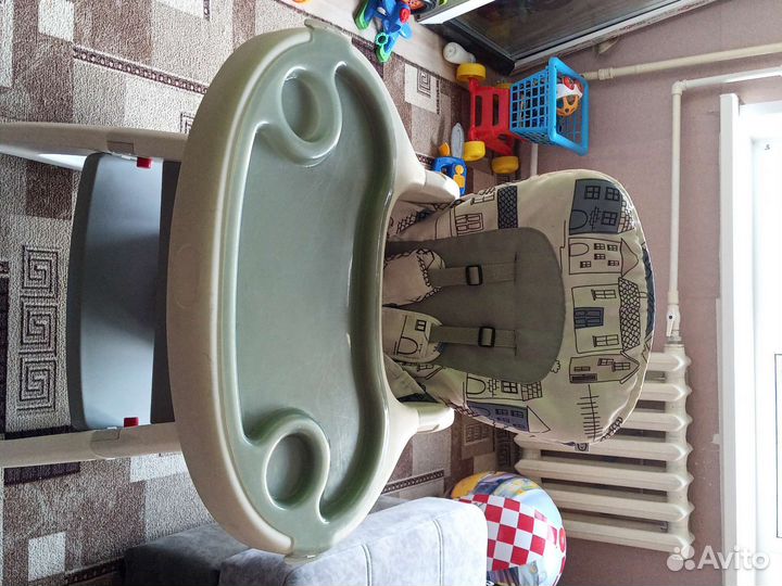 Стульчик для кормления 2в1 babyton