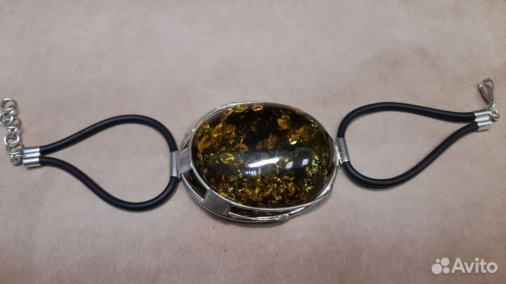 Браслет с янтарём в серебре