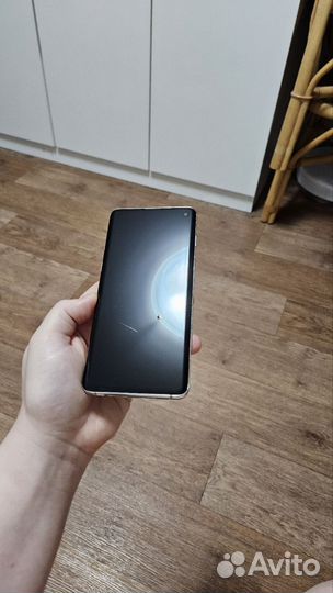 Samsung Galaxy S10, 8/128 ГБ