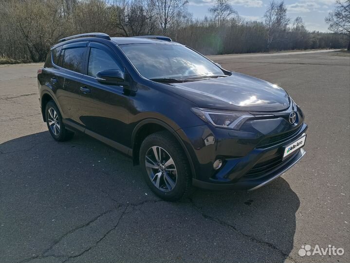 Toyota RAV4 2.5 AT, 2017, 100 000 км