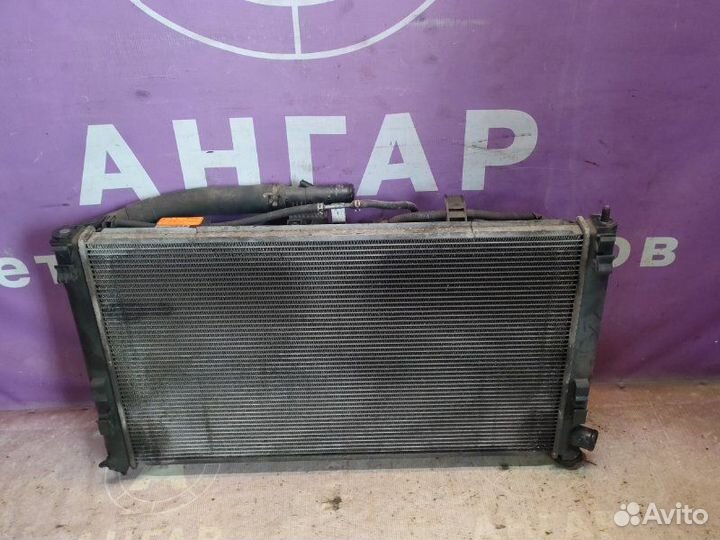 Радиатор охлаждения двигателя Mitsubishi Outlander