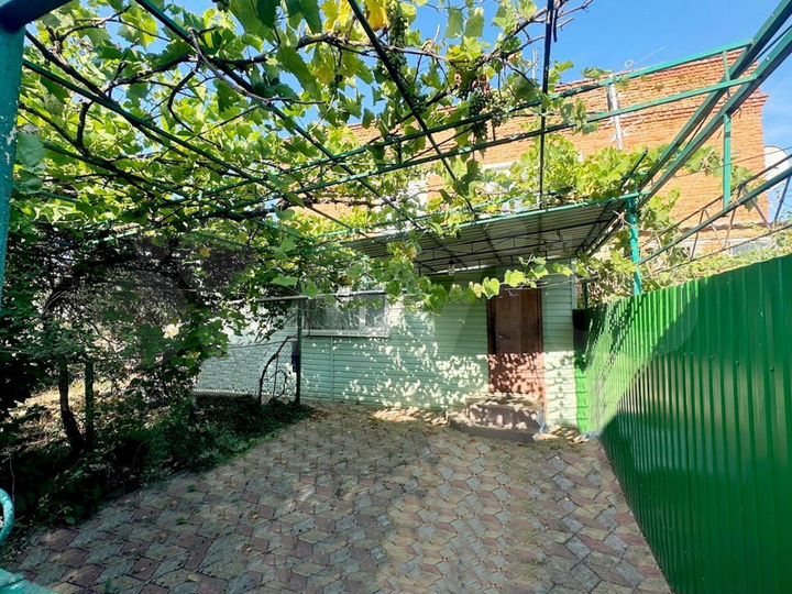 3-к. квартира, 90 м², 1/2 эт.