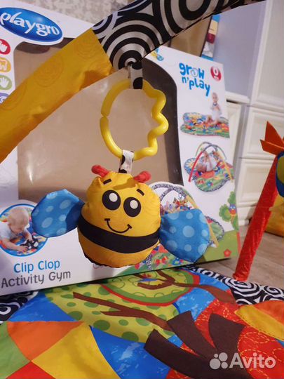 Развивающий коврик для ребенка