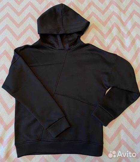 Женский спортивный костюм