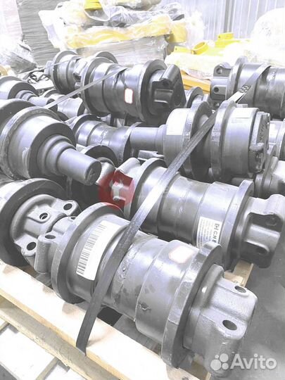 Каток поддерживающий Case R912S 81E6-20031BG