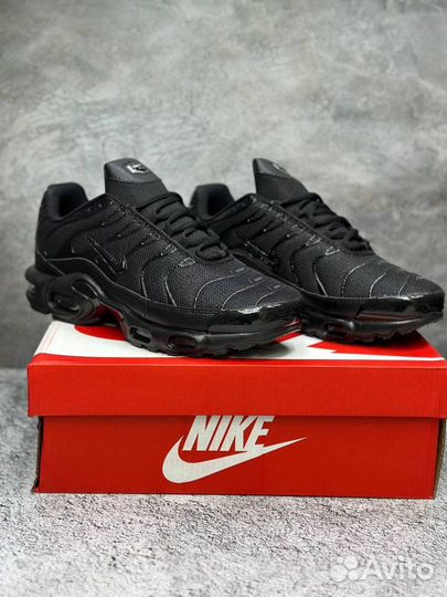 Кроссовки Nike Air Max Tn Plus