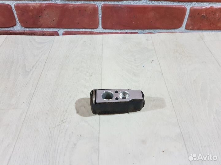 Клапан кондиционера geely mk 2011