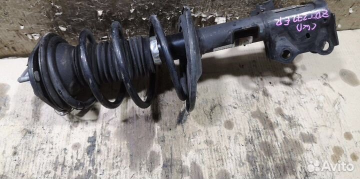 Стойки амортизаторов Toyota avensis 3