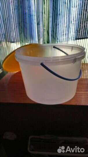 Ведро пластиковое с крышкой 10л