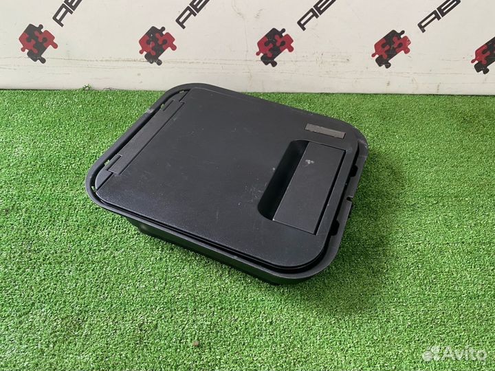 Крышка бардачка Mercedes-Benz S-Class W220