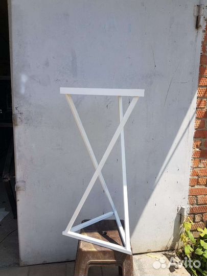 Столик для торта, подставка для цветов