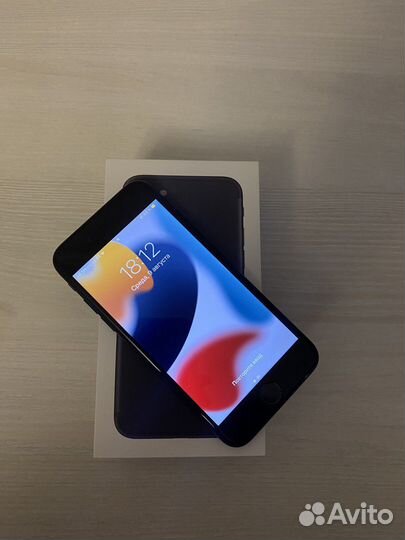 Телефон iPhone 7 32гб