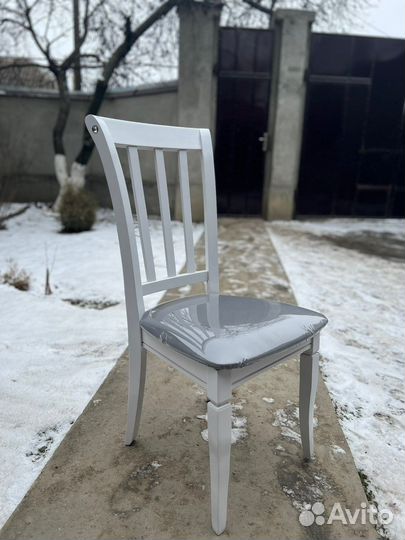 Стулья