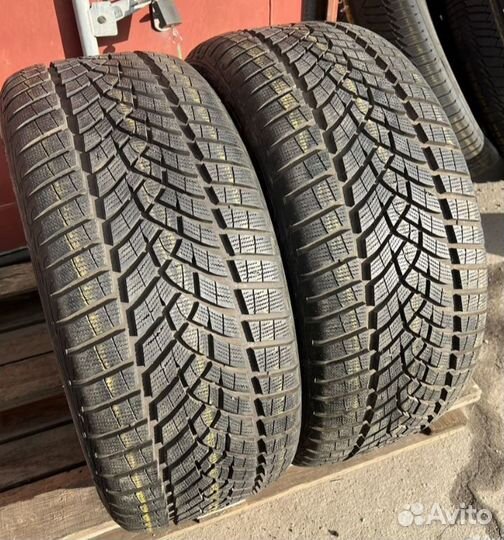 Goodyear UltraGrip Performance+ 265/40 R21