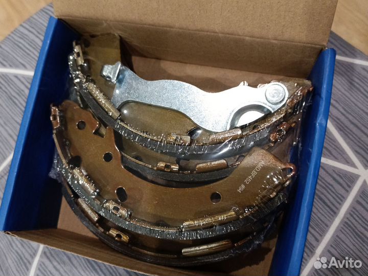 Тормозные колодки задние на hyundai solaris 2