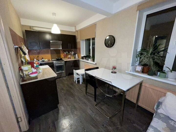 2-к. квартира, 56,4 м², 1/6 эт.