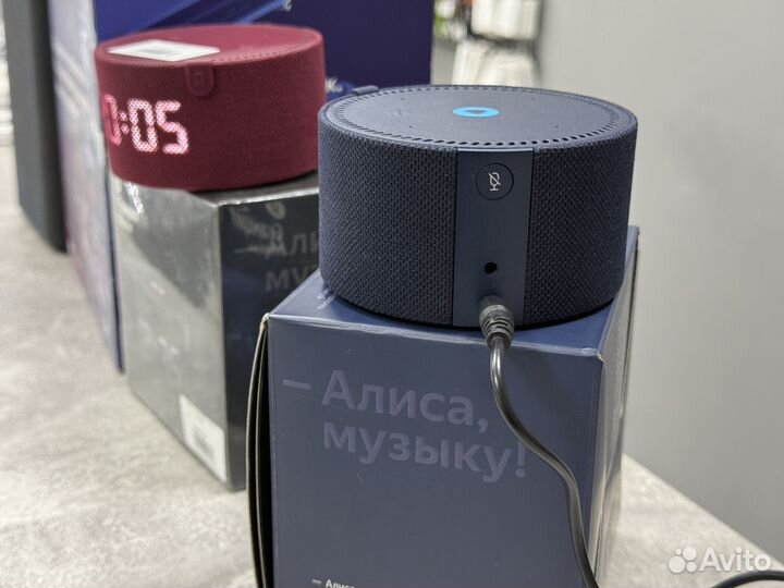 Яндекс Станция Мини с Часами