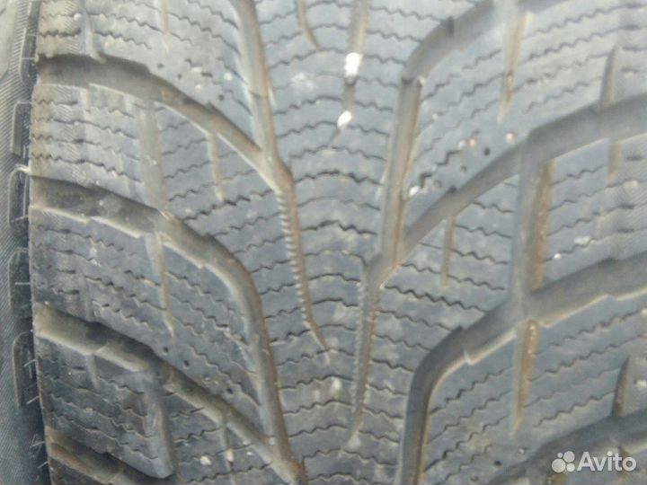 Roadcruza Ice-Fighter II 215/60 R17 96H