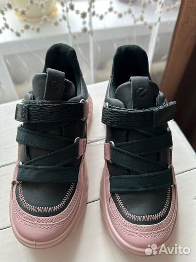 Кроссовки детские ecco 28