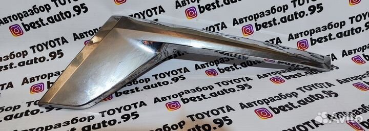 Молдинг фары Toyota Land Cruiser 200