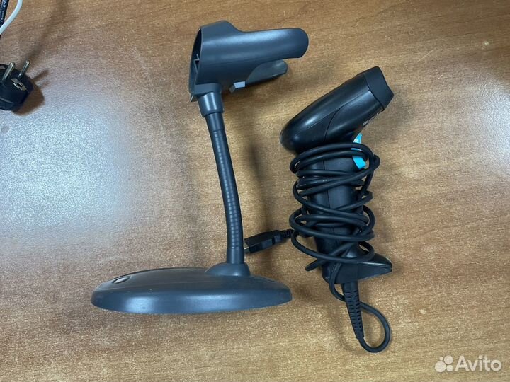 Сканер штрих кода honeywell HH400