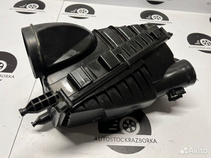 Корпус воздушного фильтра левый Land Rover Range