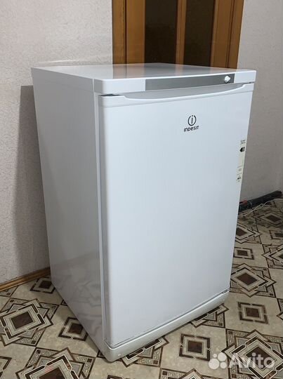 Морозильная камера Indesit