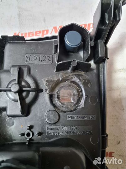 Фара правая не под корректор land cruiser 1998