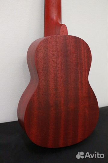 Страстная укулеле фирмы Belucci