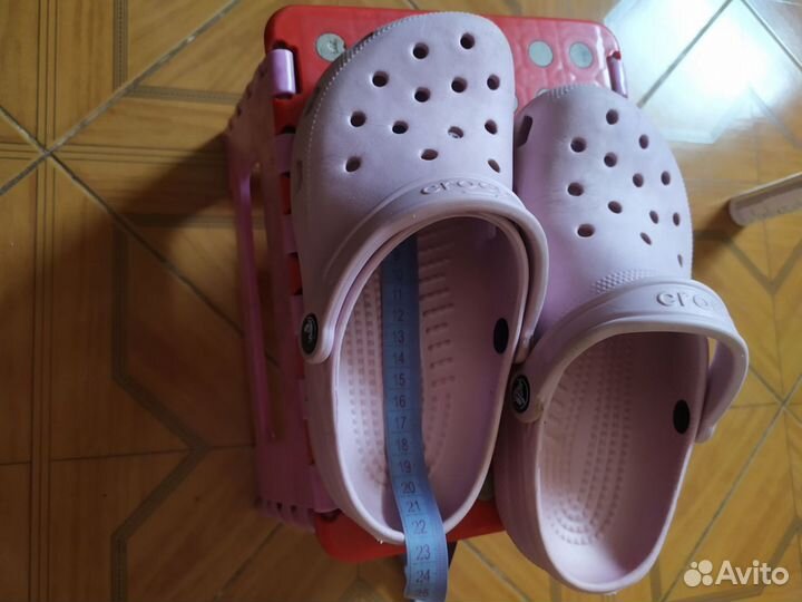 Босоножки, слипоны, Crocs на девочку. Размер 36