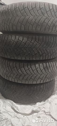 Michelin X-Ice North 4 215/65 R16 102T