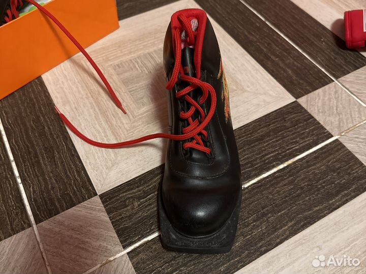 Лыжные ботинки polar