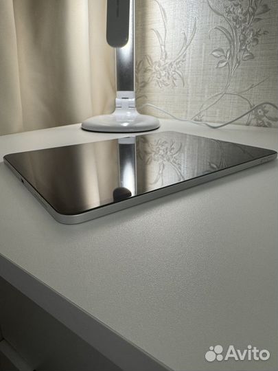 iPad pro 11-inch 64gb