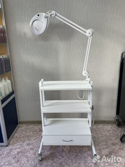 Косметическая тележка