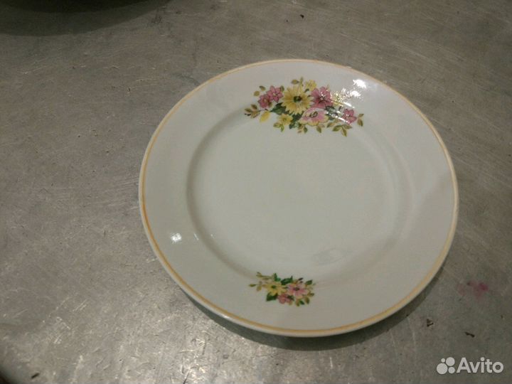 Посуда для дома или кафе