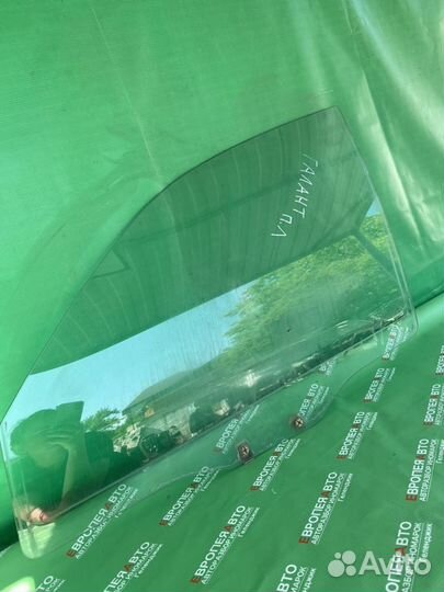 Стекло передней левой двери Mitsubishi Galant 7