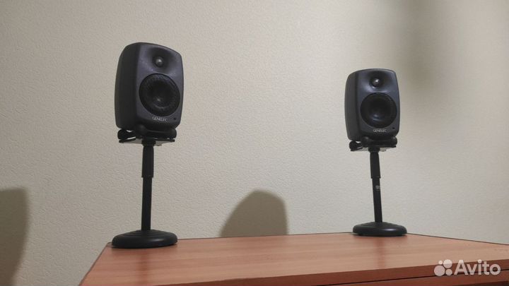 Genelec Stand plate for 8020 Iso-Pod