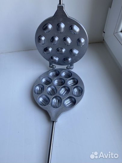 Форма для выпечки орешков, орешница