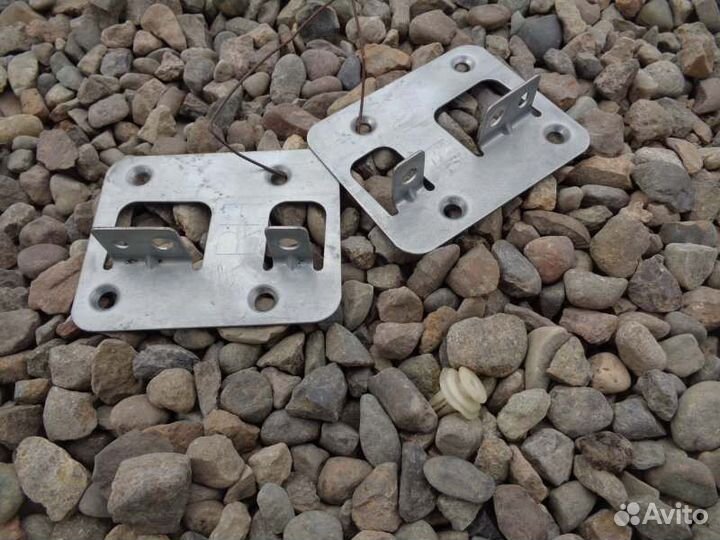 Крепление автомагнитолы Nissan Xtrail NT30 QR20DE