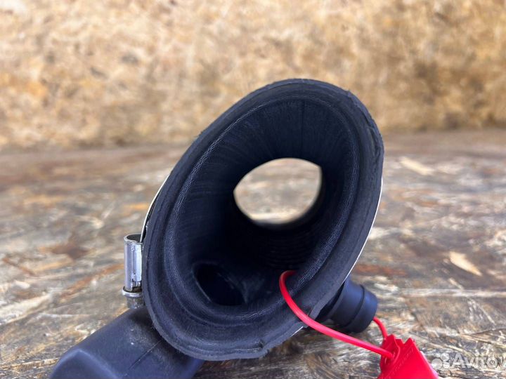 Патрубок воздушного фильтра Jaguar XF 5.0 09-15