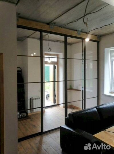 Стеклянная перегородка