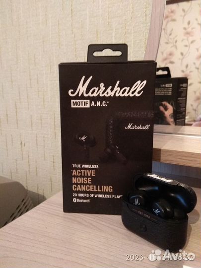 Беспроводные наушники новые