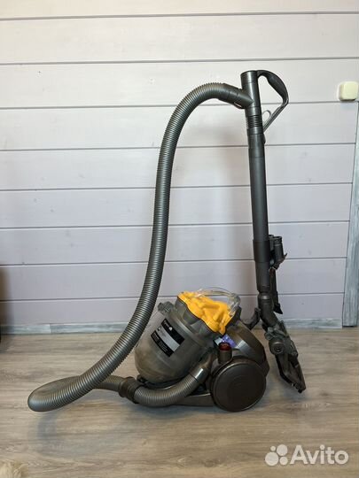 Пылесос Dyson dc29