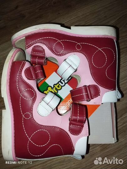 Ортопедические сандали для девочки